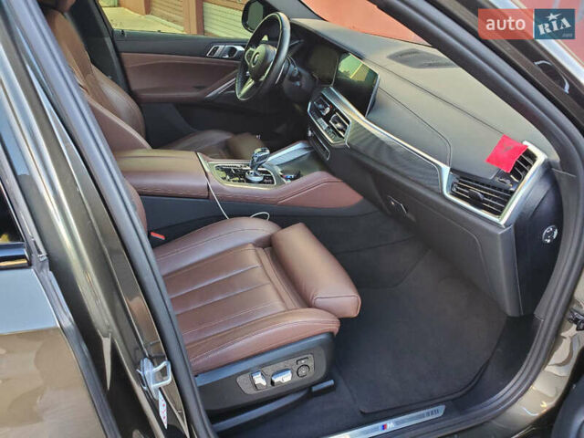 Серый БМВ Х6, объемом двигателя 2.99 л и пробегом 130 тыс. км за 65000 $, фото 24 на Automoto.ua
