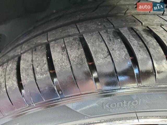 Серый БМВ Х6, объемом двигателя 2.99 л и пробегом 130 тыс. км за 65000 $, фото 22 на Automoto.ua