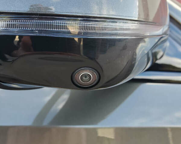 Серый БМВ Х6, объемом двигателя 2.99 л и пробегом 130 тыс. км за 65000 $, фото 26 на Automoto.ua