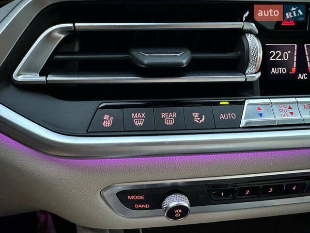 Серый БМВ Х6, объемом двигателя 3 л и пробегом 31 тыс. км за 69800 $, фото 71 на Automoto.ua