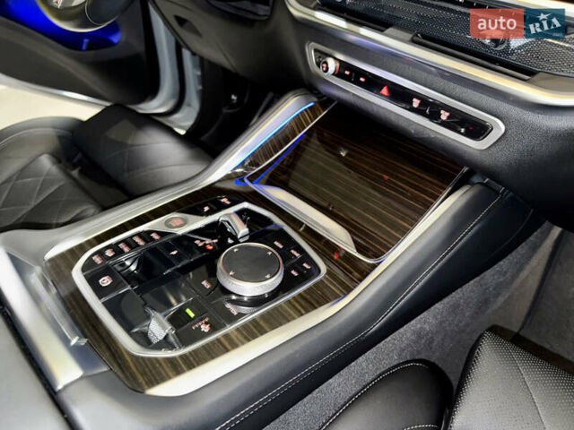 Серый БМВ Х6, объемом двигателя 2.99 л и пробегом 32 тыс. км за 104500 $, фото 40 на Automoto.ua