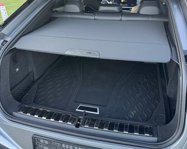 Серый БМВ Х6, объемом двигателя 4.39 л и пробегом 24 тыс. км за 131700 $, фото 41 на Automoto.ua