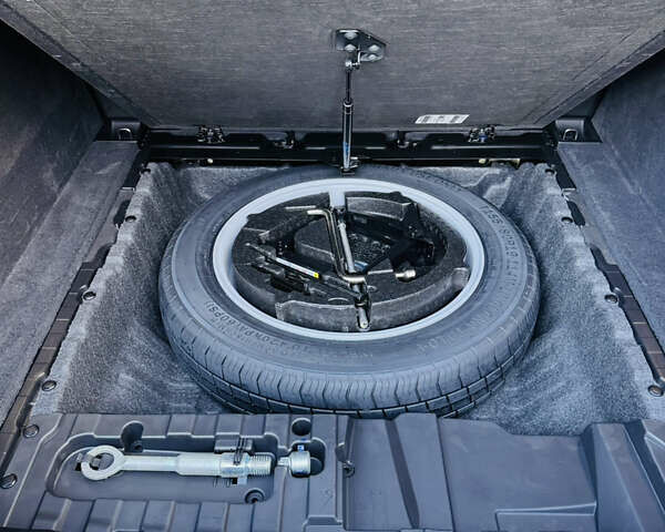 Сірий БМВ Х6, об'ємом двигуна 2.99 л та пробігом 1 тис. км за 159000 $, фото 55 на Automoto.ua