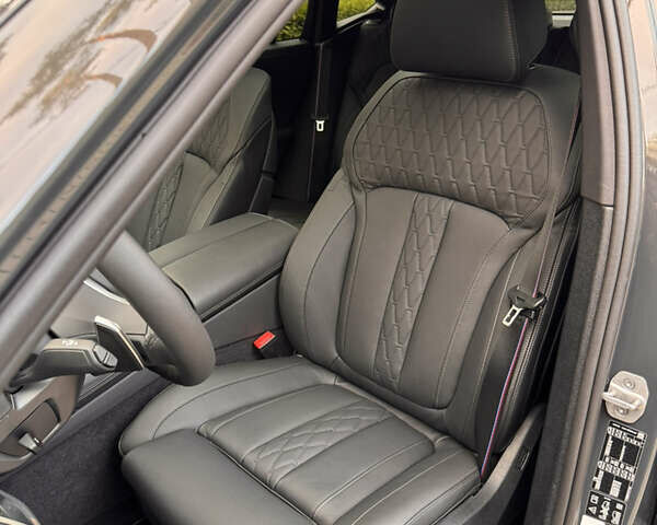 Сірий БМВ Х6, об'ємом двигуна 2.99 л та пробігом 1 тис. км за 159000 $, фото 26 на Automoto.ua