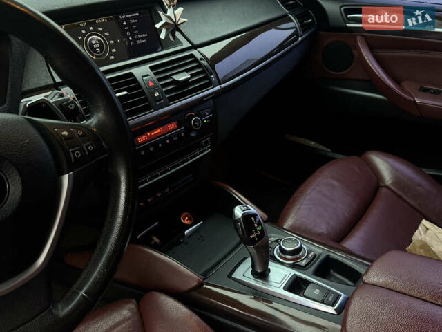 Синий БМВ Х6, объемом двигателя 3 л и пробегом 245 тыс. км за 19000 $, фото 13 на Automoto.ua