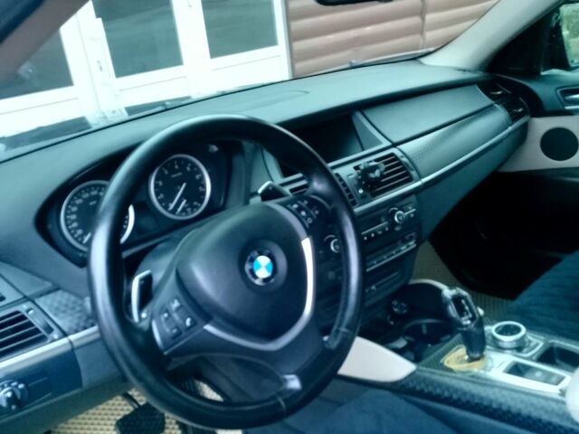 Синий БМВ Х6, объемом двигателя 3 л и пробегом 217 тыс. км за 15000 $, фото 2 на Automoto.ua