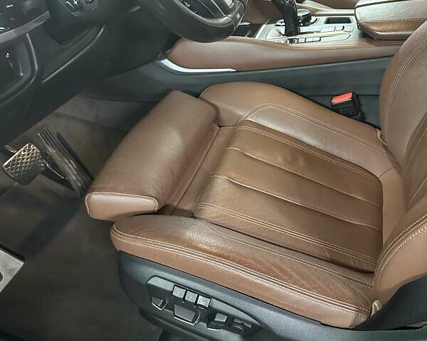 Синий БМВ Х6, объемом двигателя 4.39 л и пробегом 96 тыс. км за 30000 $, фото 60 на Automoto.ua