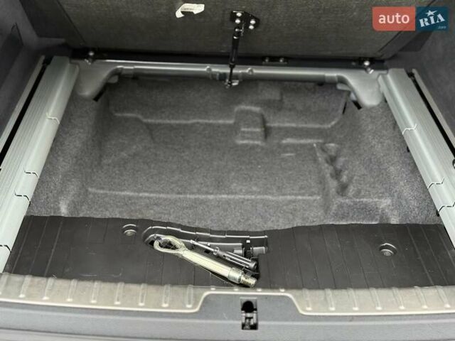 Синий БМВ Х6, объемом двигателя 3 л и пробегом 154 тыс. км за 29000 $, фото 67 на Automoto.ua