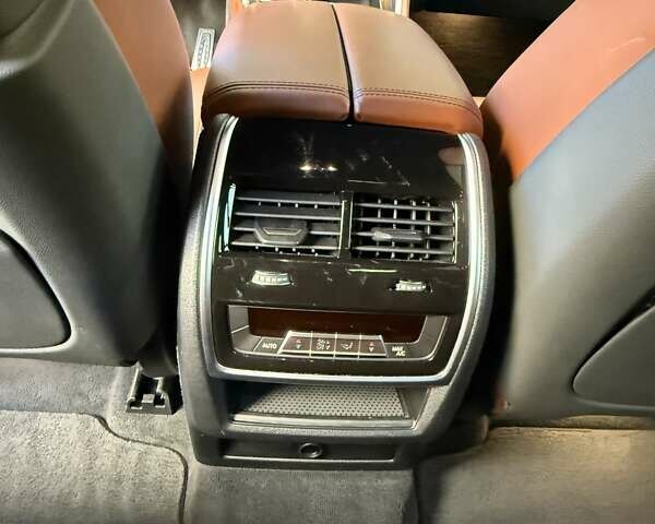 Синий БМВ Х6, объемом двигателя 4.4 л и пробегом 43 тыс. км за 64500 $, фото 63 на Automoto.ua