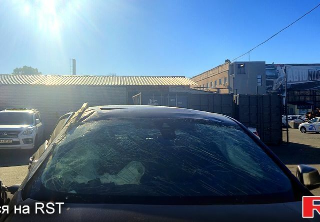 Синий БМВ Х6, объемом двигателя 5 л и пробегом 100 тыс. км за 24000 $, фото 2 на Automoto.ua