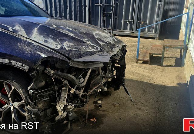 Синий БМВ Х6, объемом двигателя 5 л и пробегом 100 тыс. км за 24000 $, фото 3 на Automoto.ua