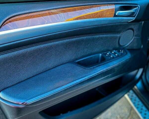 Зелений БМВ Х6, об'ємом двигуна 3 л та пробігом 263 тис. км за 20999 $, фото 18 на Automoto.ua