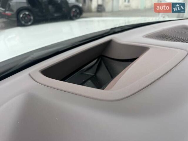 Белый БМВ X7, объемом двигателя 2.99 л и пробегом 98 тыс. км за 79000 $, фото 35 на Automoto.ua