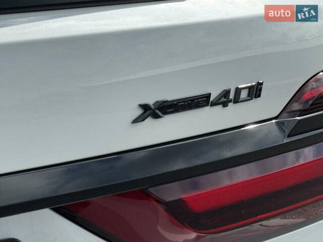 Білий БМВ X7, об'ємом двигуна 3 л та пробігом 166 тис. км за 64500 $, фото 10 на Automoto.ua