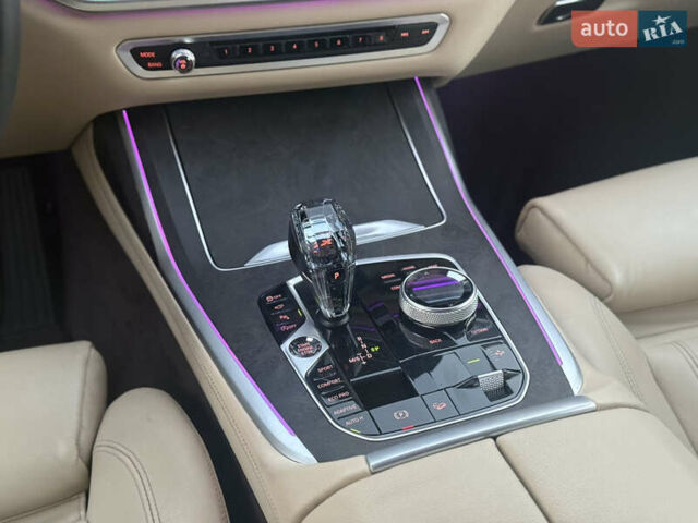 Белый БМВ X7, объемом двигателя 3 л и пробегом 109 тыс. км за 67000 $, фото 31 на Automoto.ua