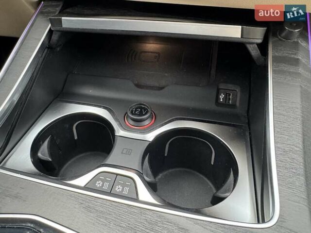 Белый БМВ X7, объемом двигателя 2.99 л и пробегом 98 тыс. км за 79000 $, фото 33 на Automoto.ua