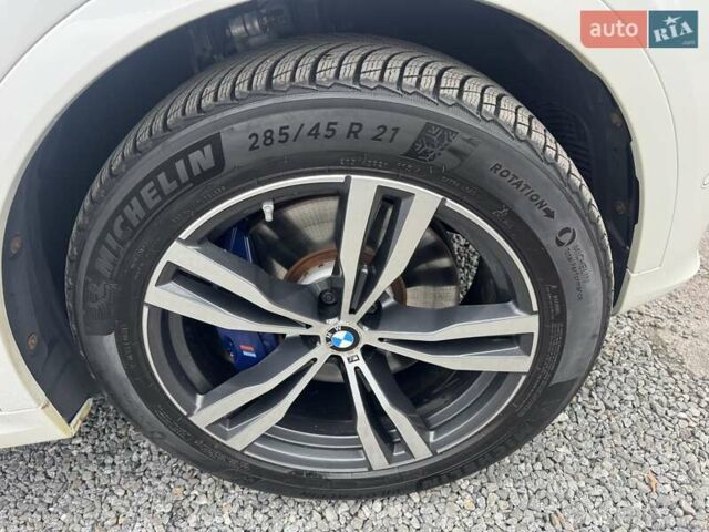 Белый БМВ X7, объемом двигателя 2.99 л и пробегом 98 тыс. км за 79000 $, фото 114 на Automoto.ua