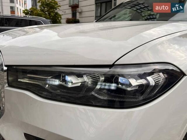 Белый БМВ X7, объемом двигателя 2.99 л и пробегом 99 тыс. км за 71999 $, фото 12 на Automoto.ua