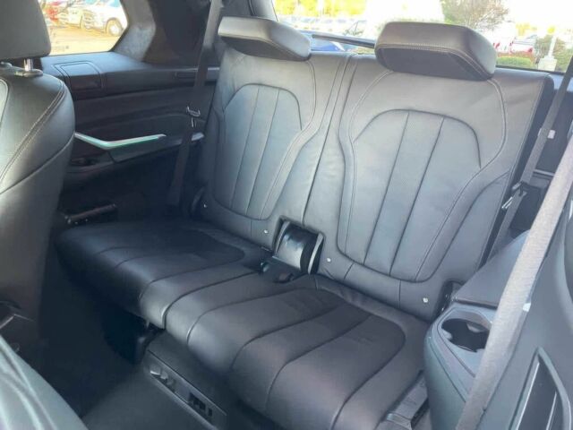 Белый БМВ X7, объемом двигателя 4.4 л и пробегом 37 тыс. км за 29000 $, фото 10 на Automoto.ua