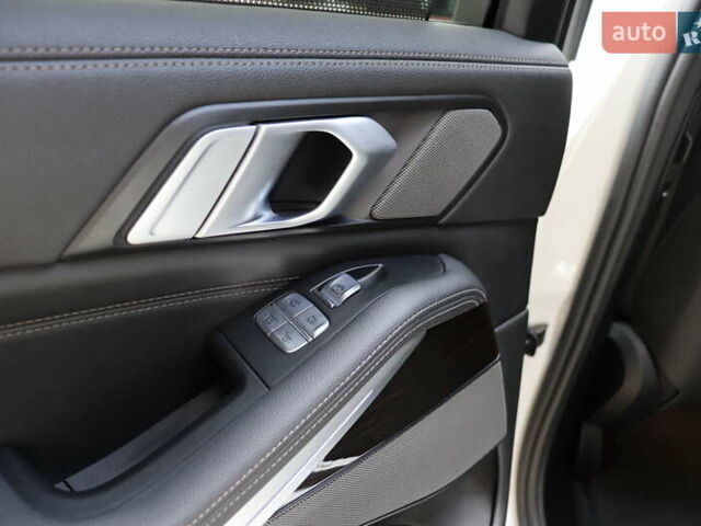 Білий БМВ X7, об'ємом двигуна 3 л та пробігом 131 тис. км за 61900 $, фото 35 на Automoto.ua