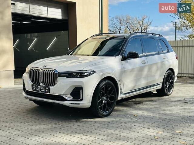 Белый БМВ X7, объемом двигателя 3 л и пробегом 67 тыс. км за 59500 $, фото 5 на Automoto.ua