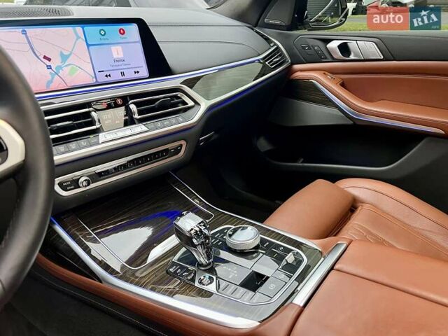 Белый БМВ X7, объемом двигателя 4.39 л и пробегом 68 тыс. км за 72900 $, фото 21 на Automoto.ua