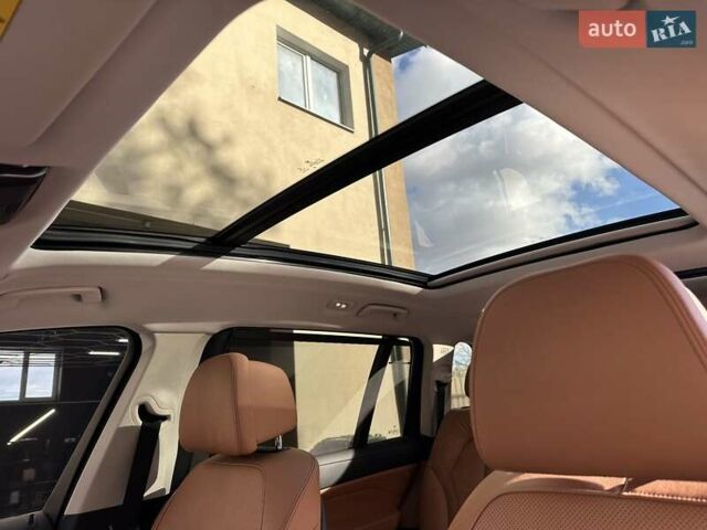 Белый БМВ X7, объемом двигателя 3 л и пробегом 67 тыс. км за 59500 $, фото 37 на Automoto.ua