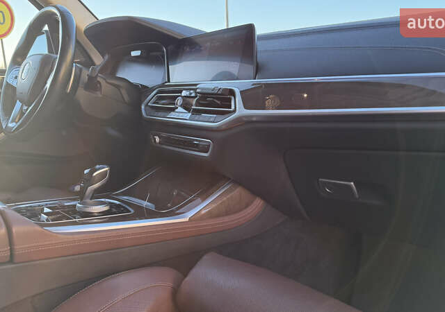 Белый БМВ X7, объемом двигателя 3 л и пробегом 126 тыс. км за 54000 $, фото 20 на Automoto.ua