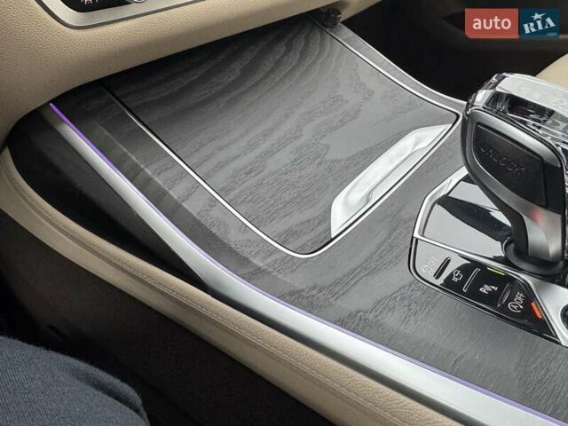 Белый БМВ X7, объемом двигателя 2.99 л и пробегом 98 тыс. км за 79000 $, фото 2 на Automoto.ua