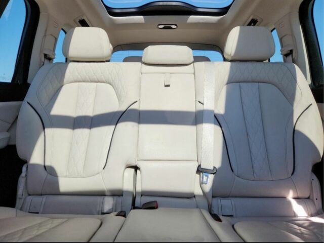 Белый БМВ X7, объемом двигателя 3 л и пробегом 133 тыс. км за 34000 $, фото 9 на Automoto.ua