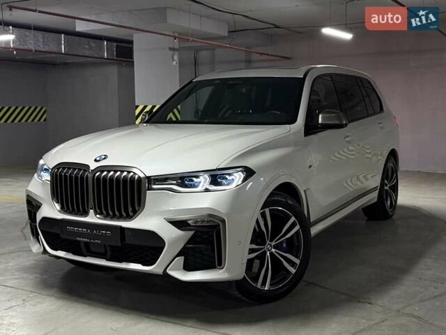 Белый БМВ X7, объемом двигателя 4.39 л и пробегом 99 тыс. км за 71900 $, фото 5 на Automoto.ua