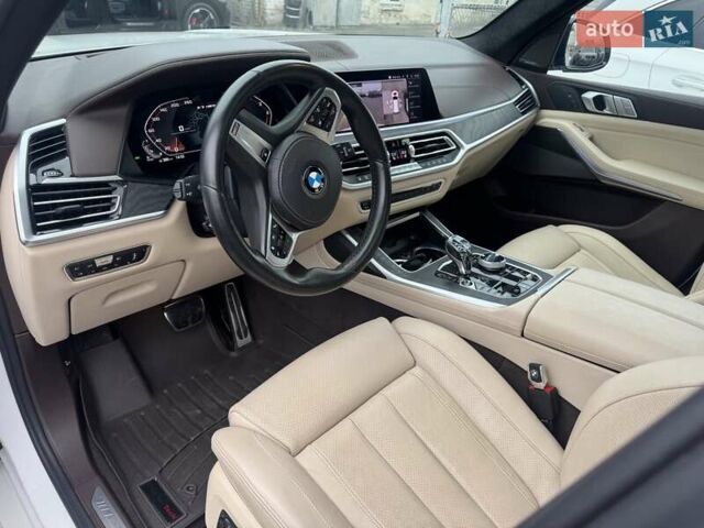 Белый БМВ X7, объемом двигателя 2.99 л и пробегом 98 тыс. км за 79000 $, фото 37 на Automoto.ua