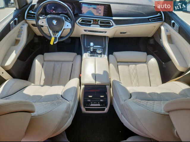 Белый БМВ X7, объемом двигателя 3 л и пробегом 133 тыс. км за 55000 $, фото 7 на Automoto.ua