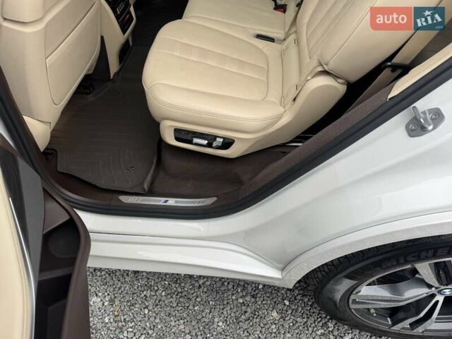 Белый БМВ X7, объемом двигателя 2.99 л и пробегом 98 тыс. км за 79000 $, фото 54 на Automoto.ua