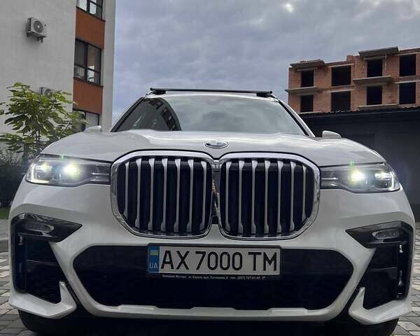 Белый БМВ X7, объемом двигателя 2.99 л и пробегом 99 тыс. км за 71999 $, фото 4 на Automoto.ua
