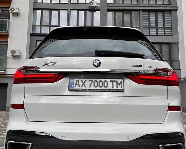 Белый БМВ X7, объемом двигателя 2.99 л и пробегом 99 тыс. км за 71999 $, фото 2 на Automoto.ua