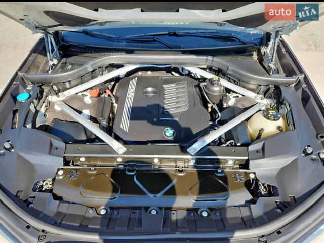 Белый БМВ X7, объемом двигателя 3 л и пробегом 133 тыс. км за 55000 $, фото 11 на Automoto.ua