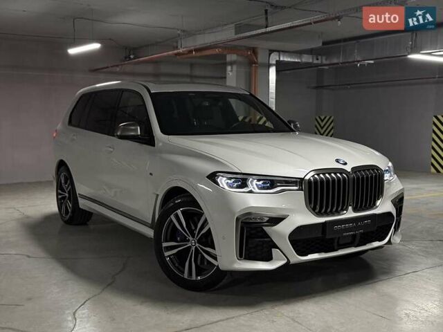 Белый БМВ X7, объемом двигателя 4.39 л и пробегом 99 тыс. км за 71900 $, фото 10 на Automoto.ua