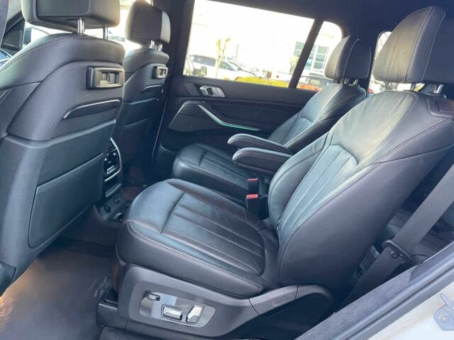 Белый БМВ X7, объемом двигателя 4.4 л и пробегом 37 тыс. км за 29000 $, фото 9 на Automoto.ua