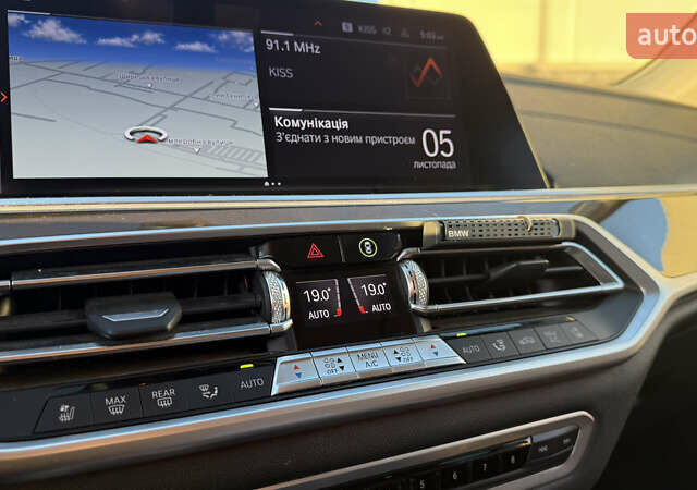 Белый БМВ X7, объемом двигателя 3 л и пробегом 126 тыс. км за 54000 $, фото 16 на Automoto.ua