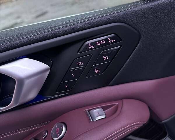 Белый БМВ X7, объемом двигателя 3 л и пробегом 156 тыс. км за 58000 $, фото 12 на Automoto.ua