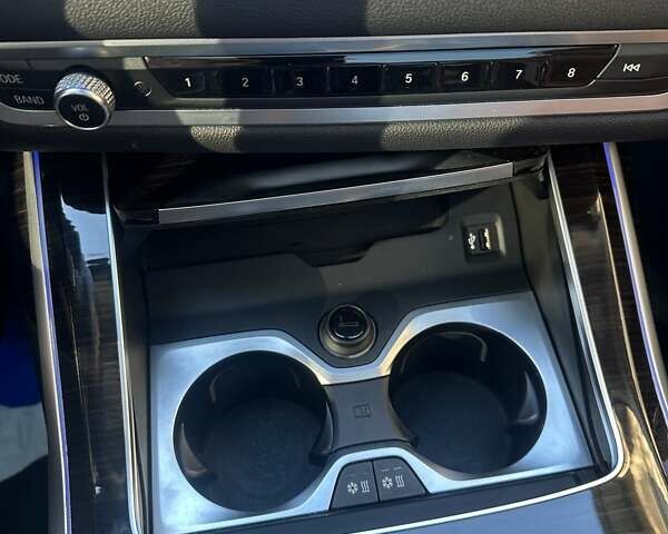 Белый БМВ X7, объемом двигателя 3 л и пробегом 67 тыс. км за 59500 $, фото 52 на Automoto.ua