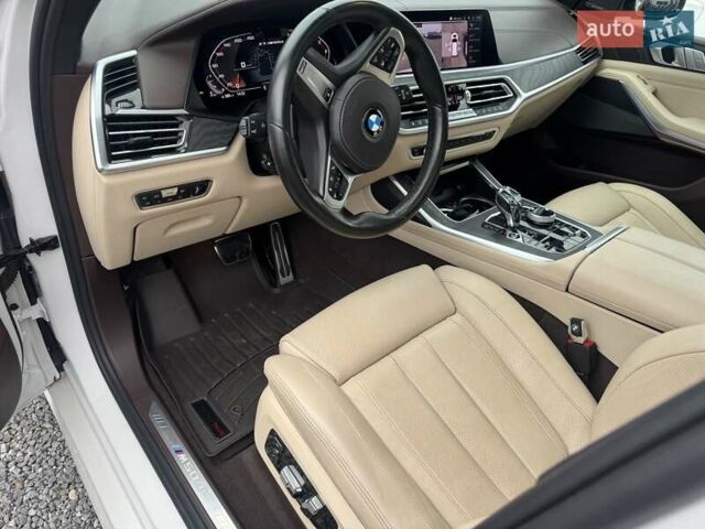 Белый БМВ X7, объемом двигателя 2.99 л и пробегом 98 тыс. км за 79000 $, фото 38 на Automoto.ua