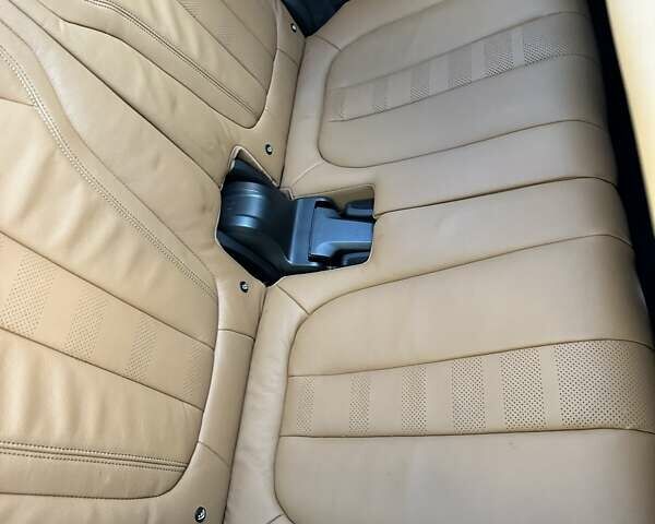 Белый БМВ X7, объемом двигателя 3 л и пробегом 67 тыс. км за 59500 $, фото 74 на Automoto.ua