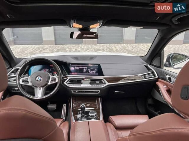 Белый БМВ X7, объемом двигателя 2.99 л и пробегом 99 тыс. км за 71999 $, фото 30 на Automoto.ua