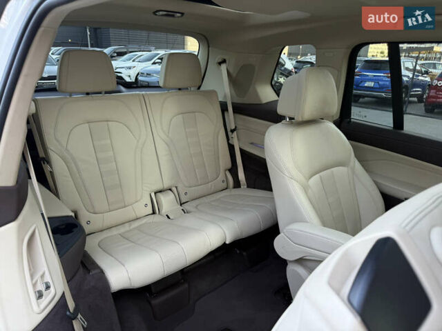 Белый БМВ X7, объемом двигателя 3 л и пробегом 109 тыс. км за 67000 $, фото 46 на Automoto.ua