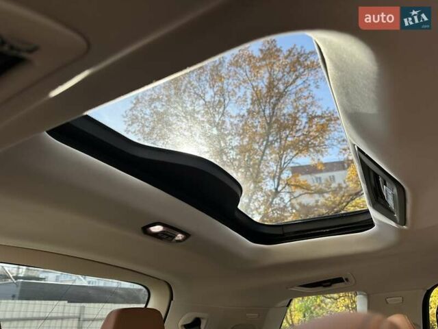 Белый БМВ X7, объемом двигателя 3 л и пробегом 67 тыс. км за 59500 $, фото 66 на Automoto.ua