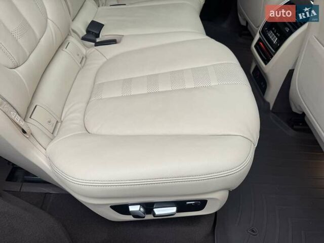 Белый БМВ X7, объемом двигателя 2.99 л и пробегом 98 тыс. км за 79000 $, фото 83 на Automoto.ua