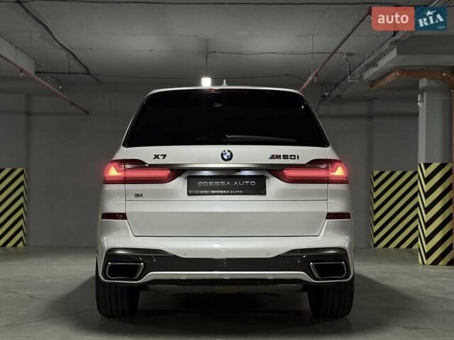 Белый БМВ X7, объемом двигателя 4.39 л и пробегом 99 тыс. км за 71900 $, фото 13 на Automoto.ua