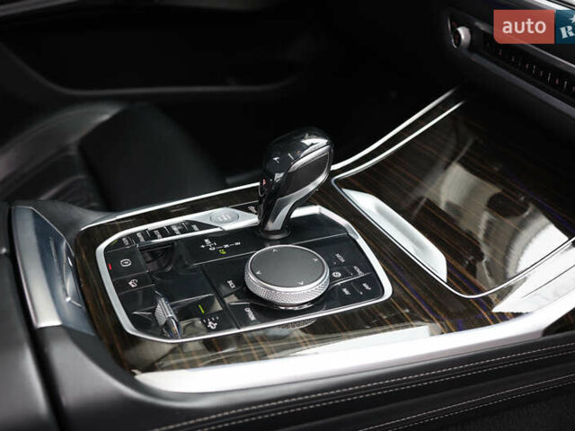 Белый БМВ X7, объемом двигателя 2.99 л и пробегом 141 тыс. км за 61000 $, фото 29 на Automoto.ua